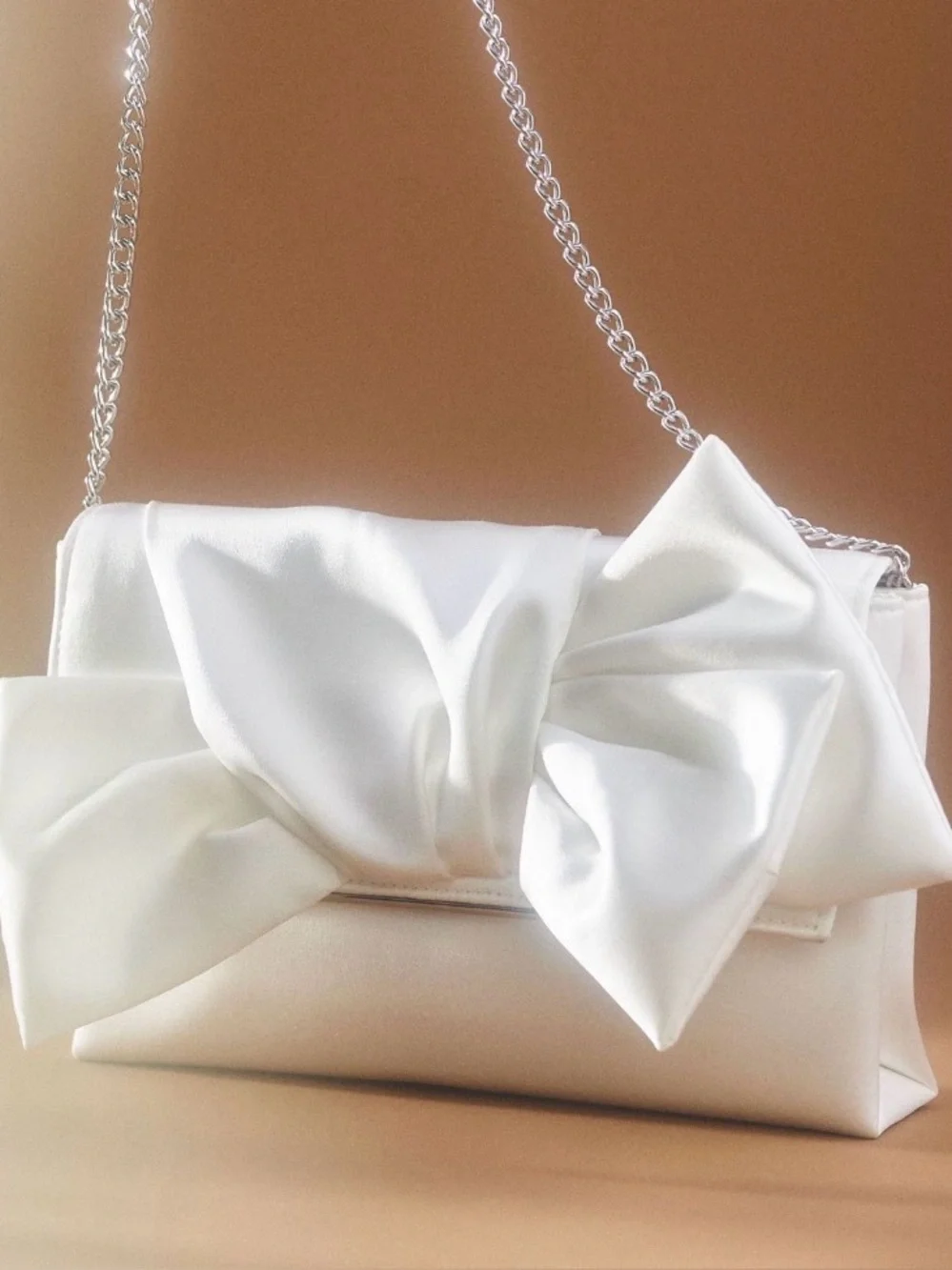 Jewel Badgley Mischka Ivory Satin Bow Clutch